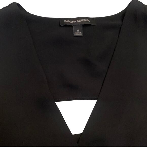 Banana Republic Black Sleeveless Flowy Top Back Cutout Size Small Blouse Tank - Picture 3 of 9